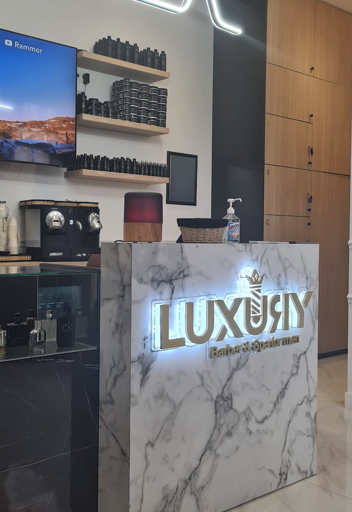Luxury Barber & Spa For Men 2